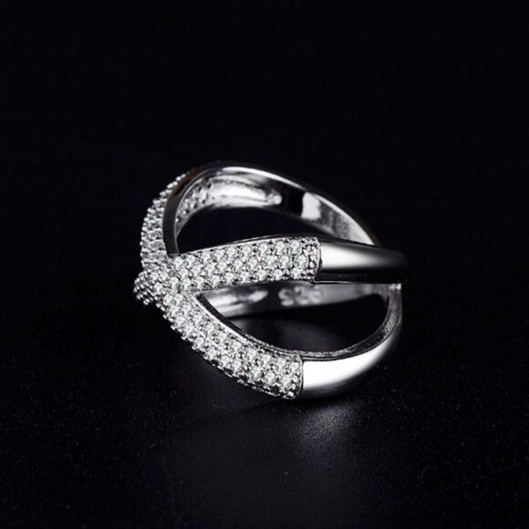 🎀 X Shape Cross Micro Pave CZ Crystal Infinity Rings for Women, PD432 - Picture 3 of 6